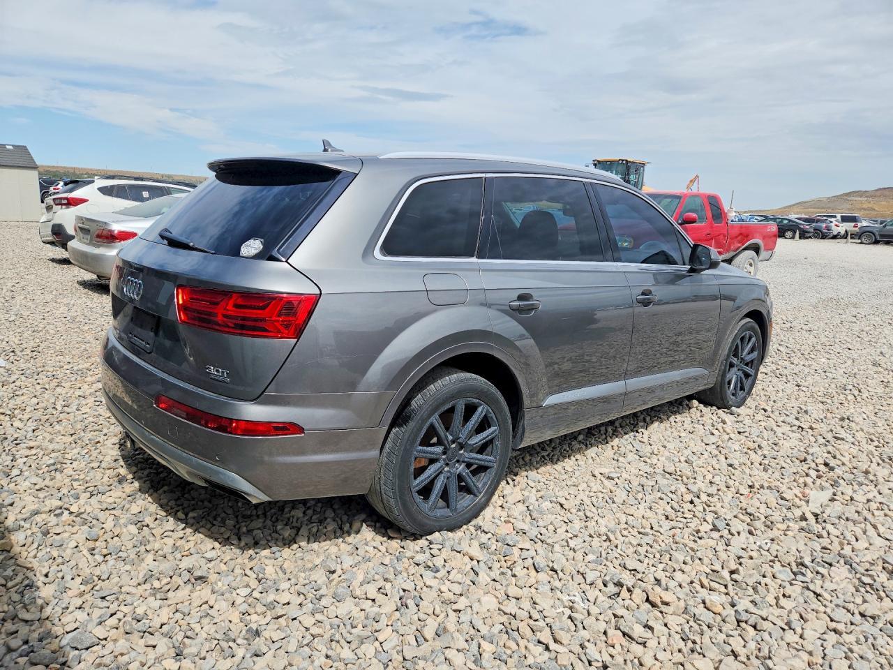 2017 Audi Q7 Premium Plus - Image 3