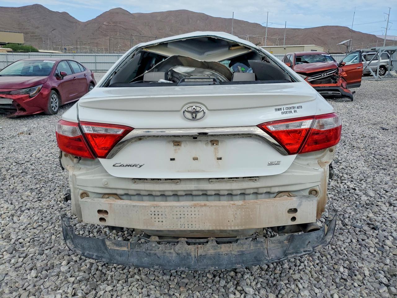2017 Toyota Camry Se - Image 6