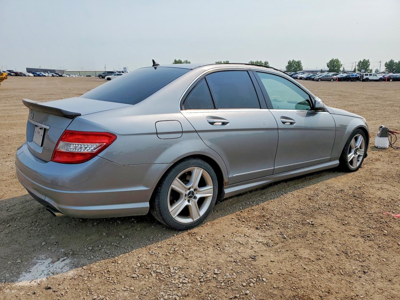 2009 Mercedes-Benz C 300 4Matic - Фото 3