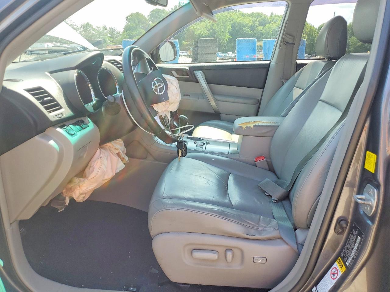 2011 Toyota Highlander Se - Фото 7