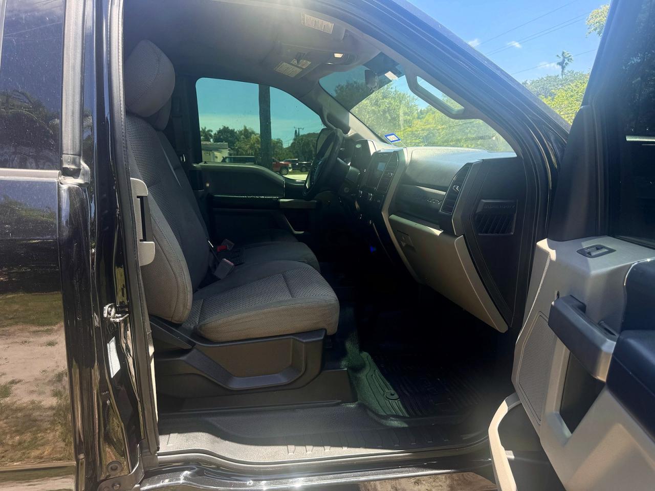 2019 Ford F-450 Super Duty - Dual Rear Wheel - Фото 5