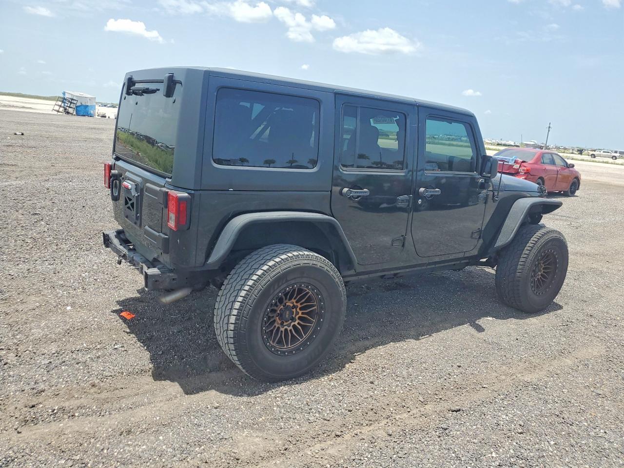 2012 Jeep Wrangler Unlimited Sport - Фото 3