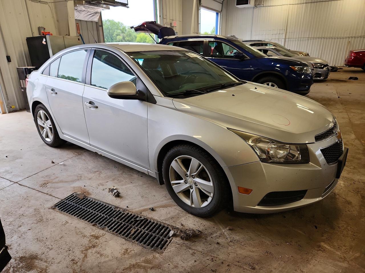 2014 Chevrolet Cruze - Image 4