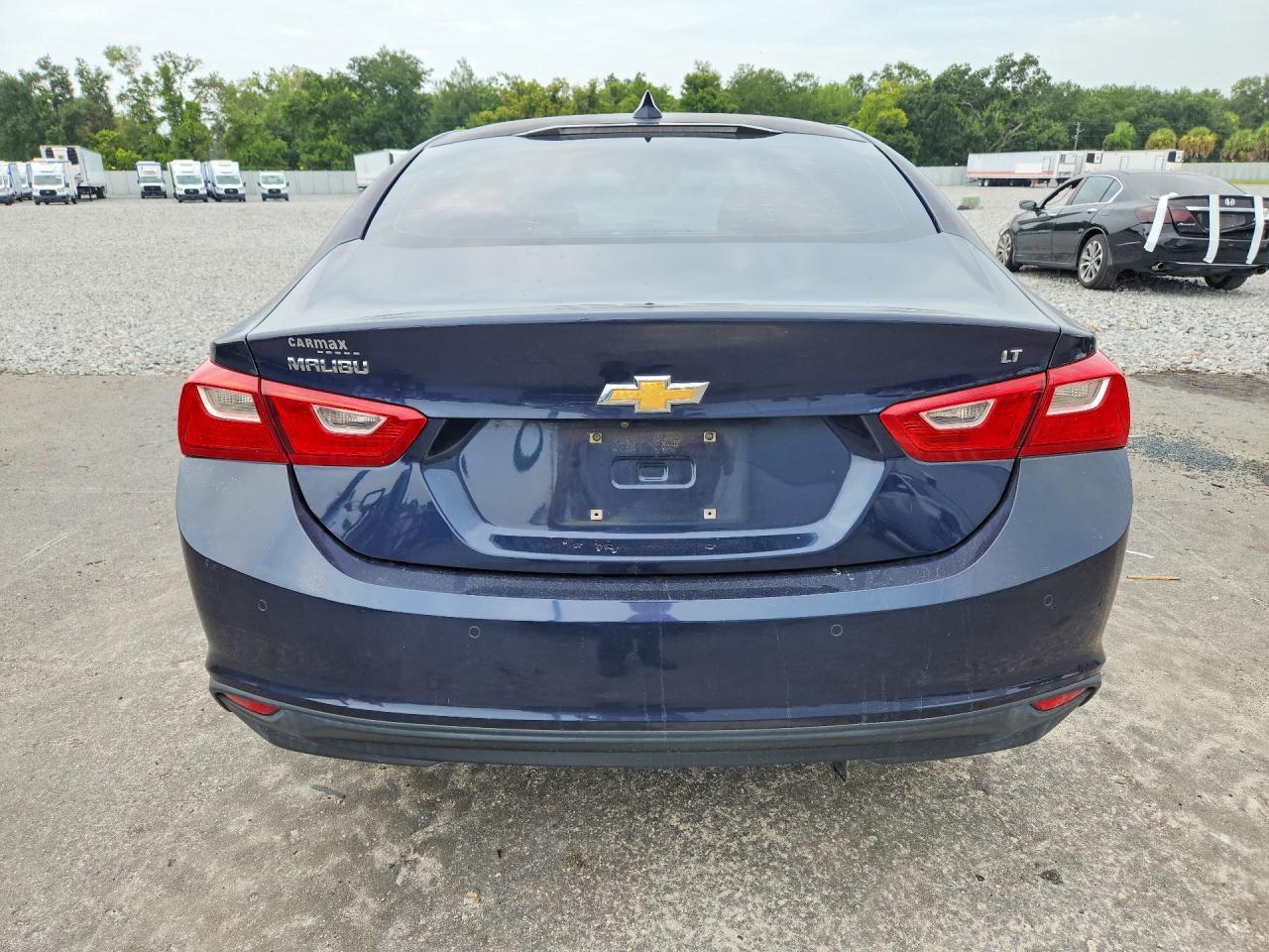 2017 Chevrolet Malibu Lt - Фото 6