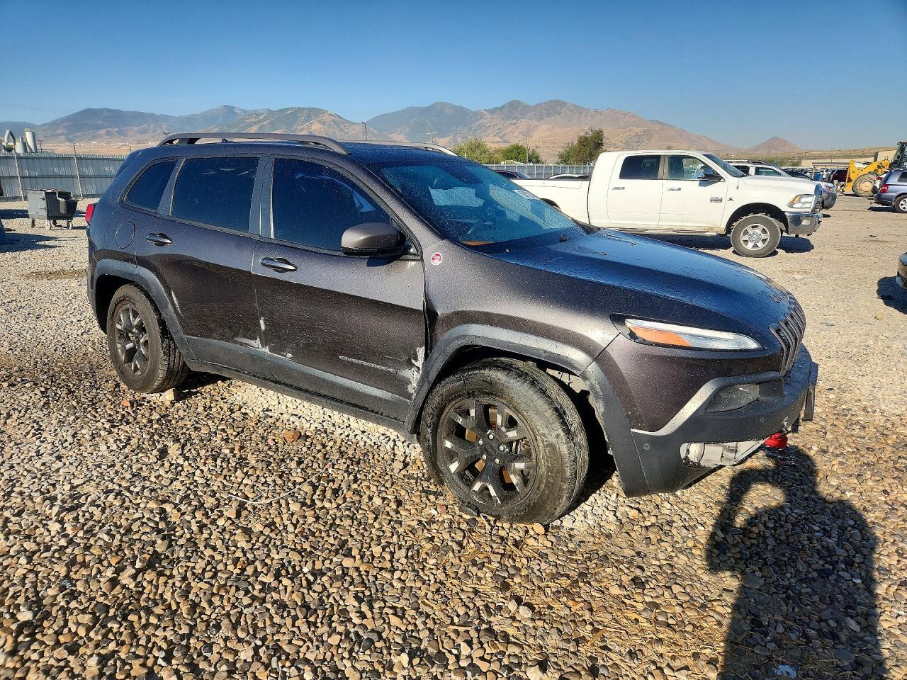 2014 Jeep Cherokee Trailhawk - Image 4