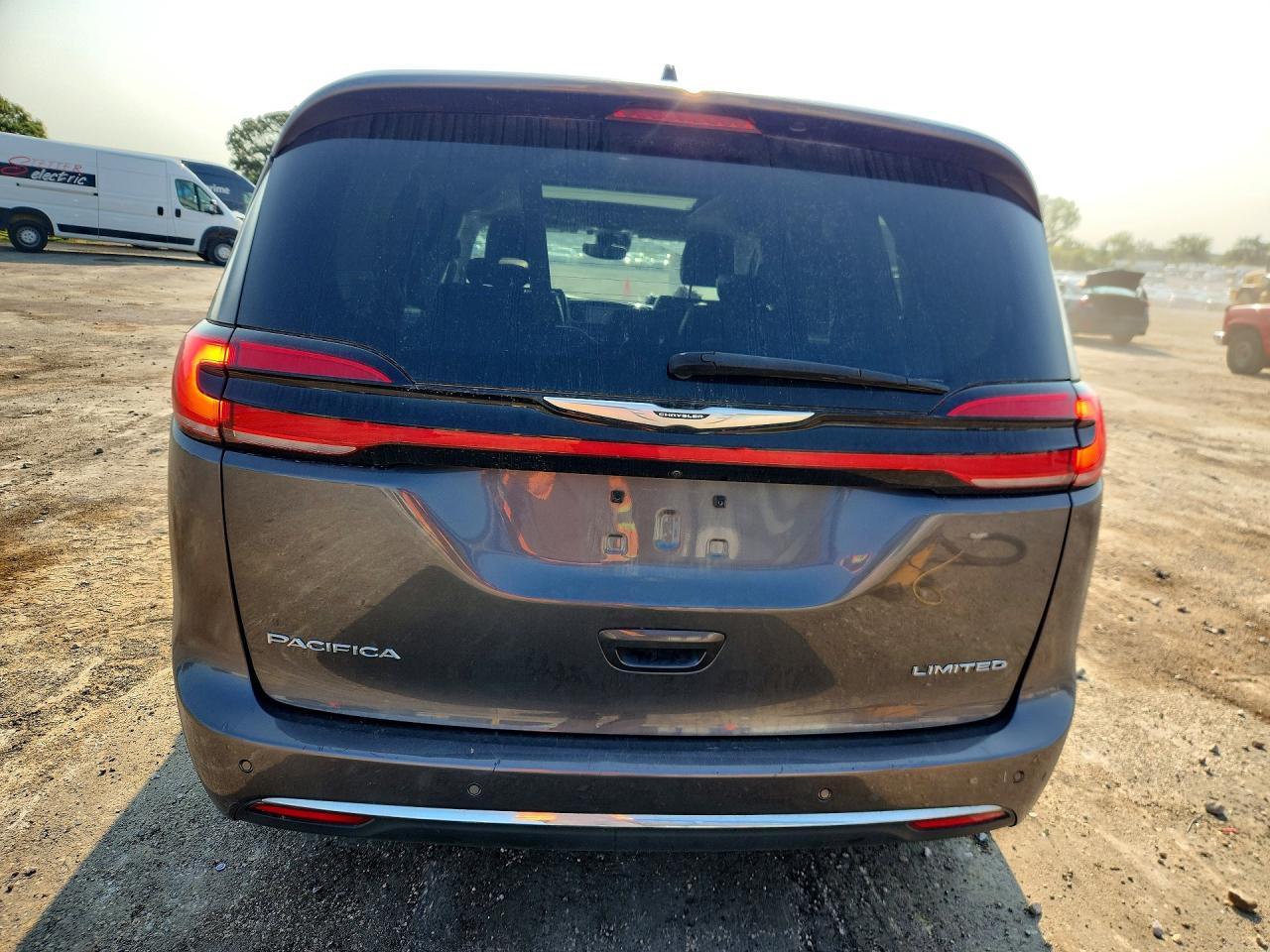 2023 Chrysler Pacifica Limited - Фото 6
