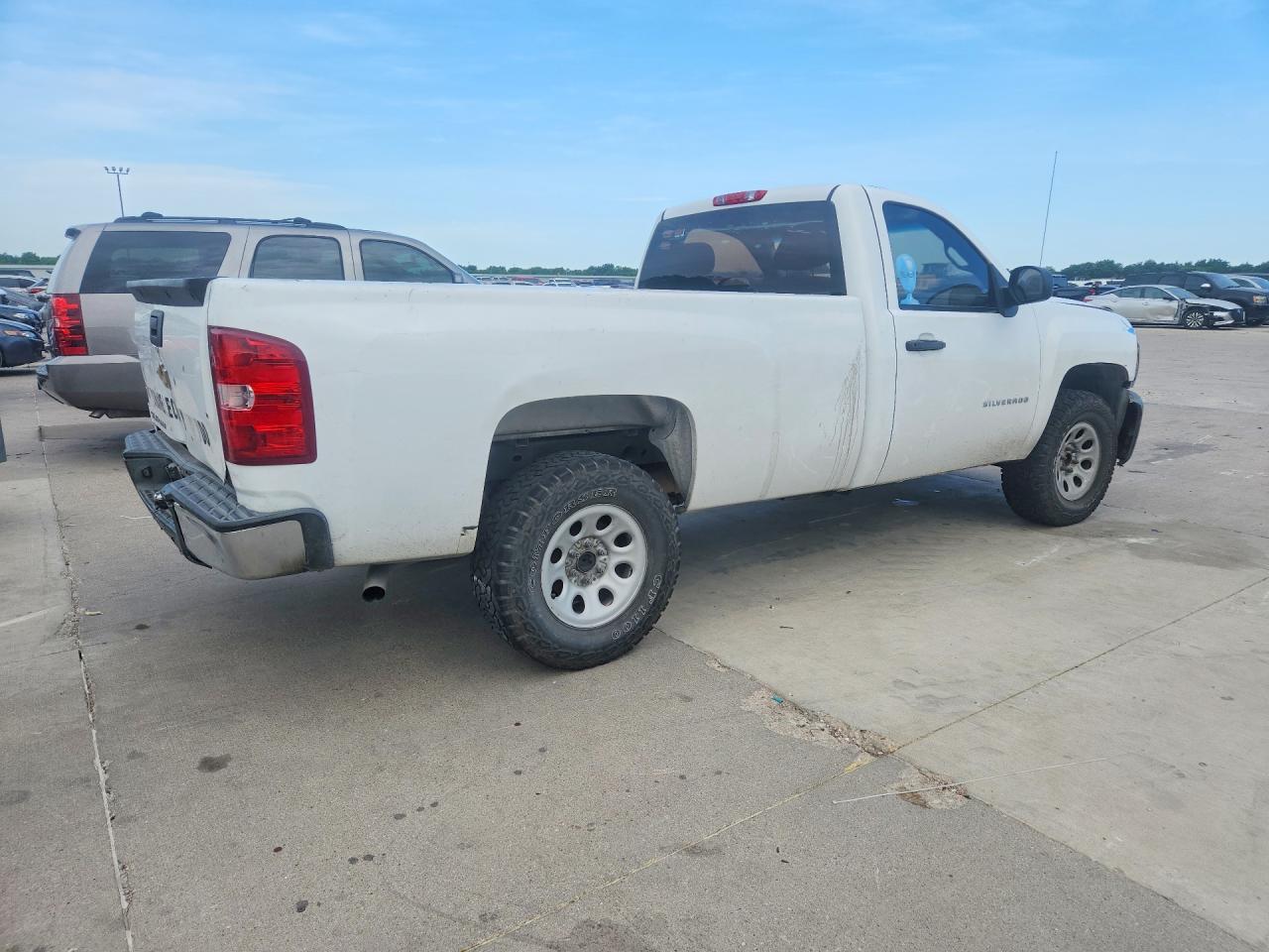 2013 Chevrolet Silverado C1500 - Фото 3