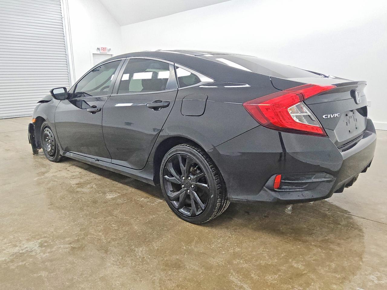2020 Honda Civic Sport - Фото 2
