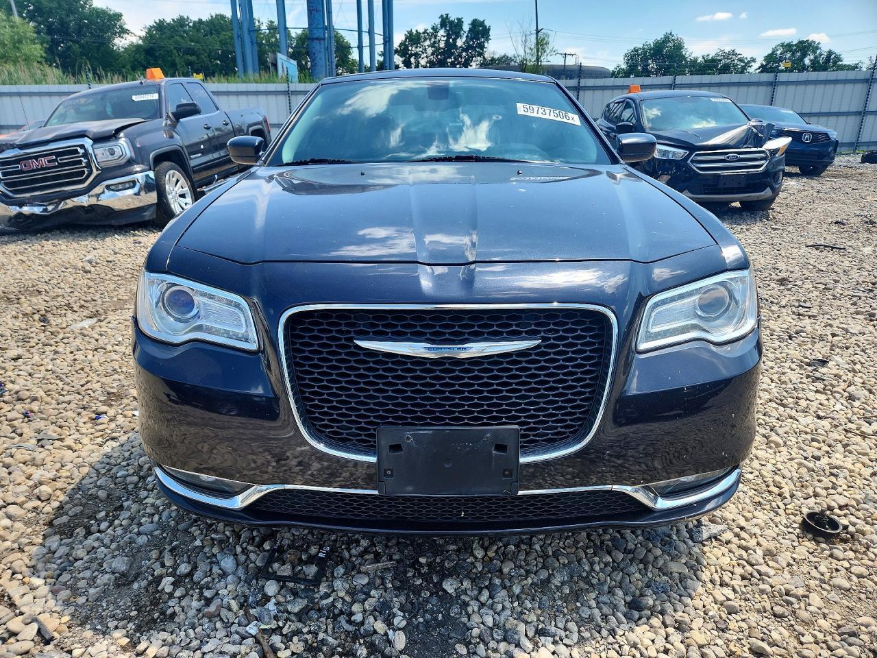 2016 Chrysler 300 Limited - Фото 5