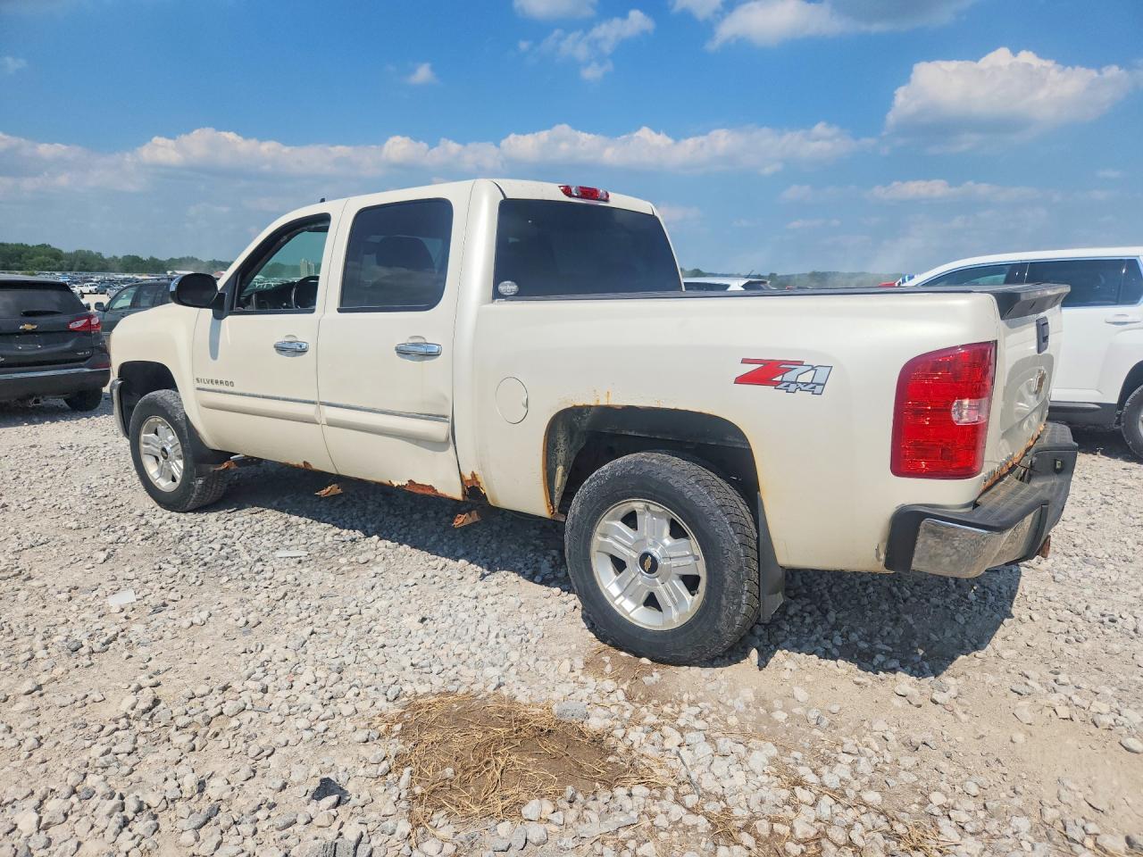 2012 Chevrolet Silverado K1500 Lt - Image 2