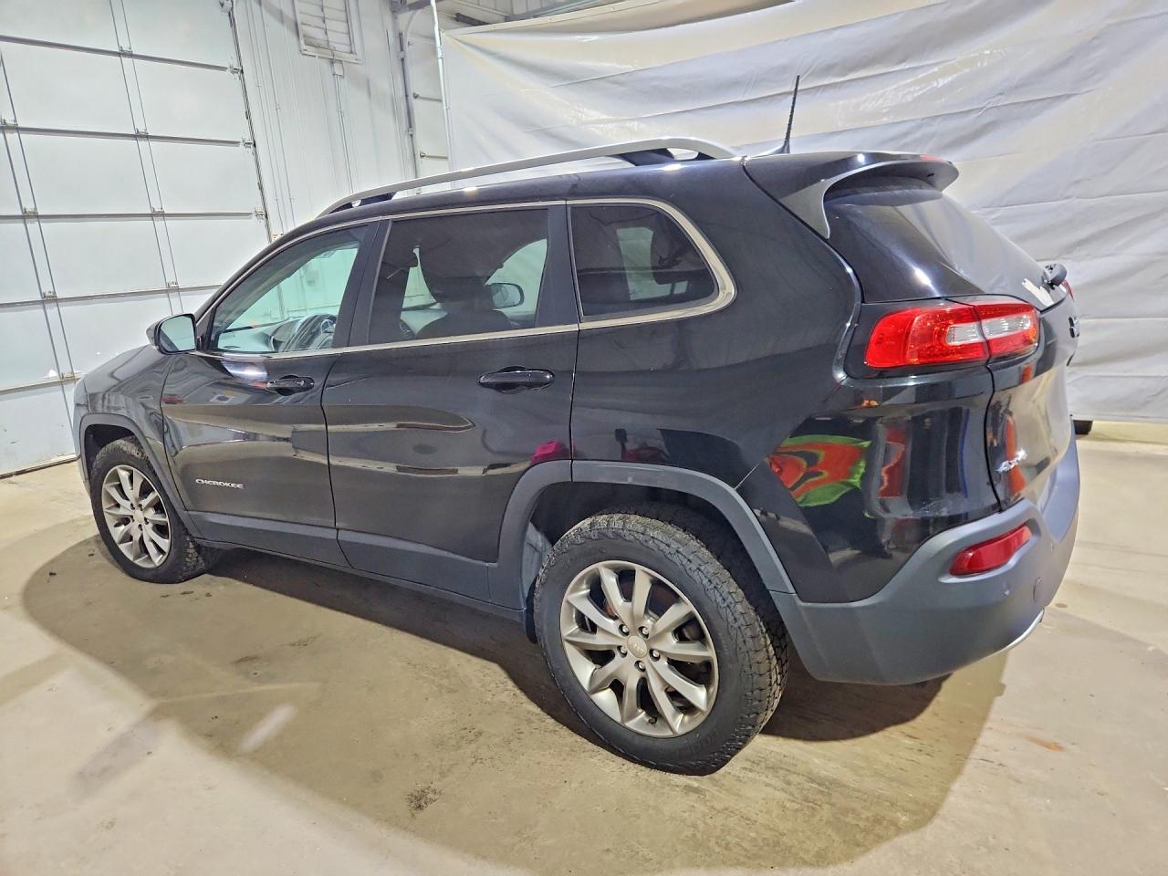 2018 Jeep Cherokee Limited - Image 2