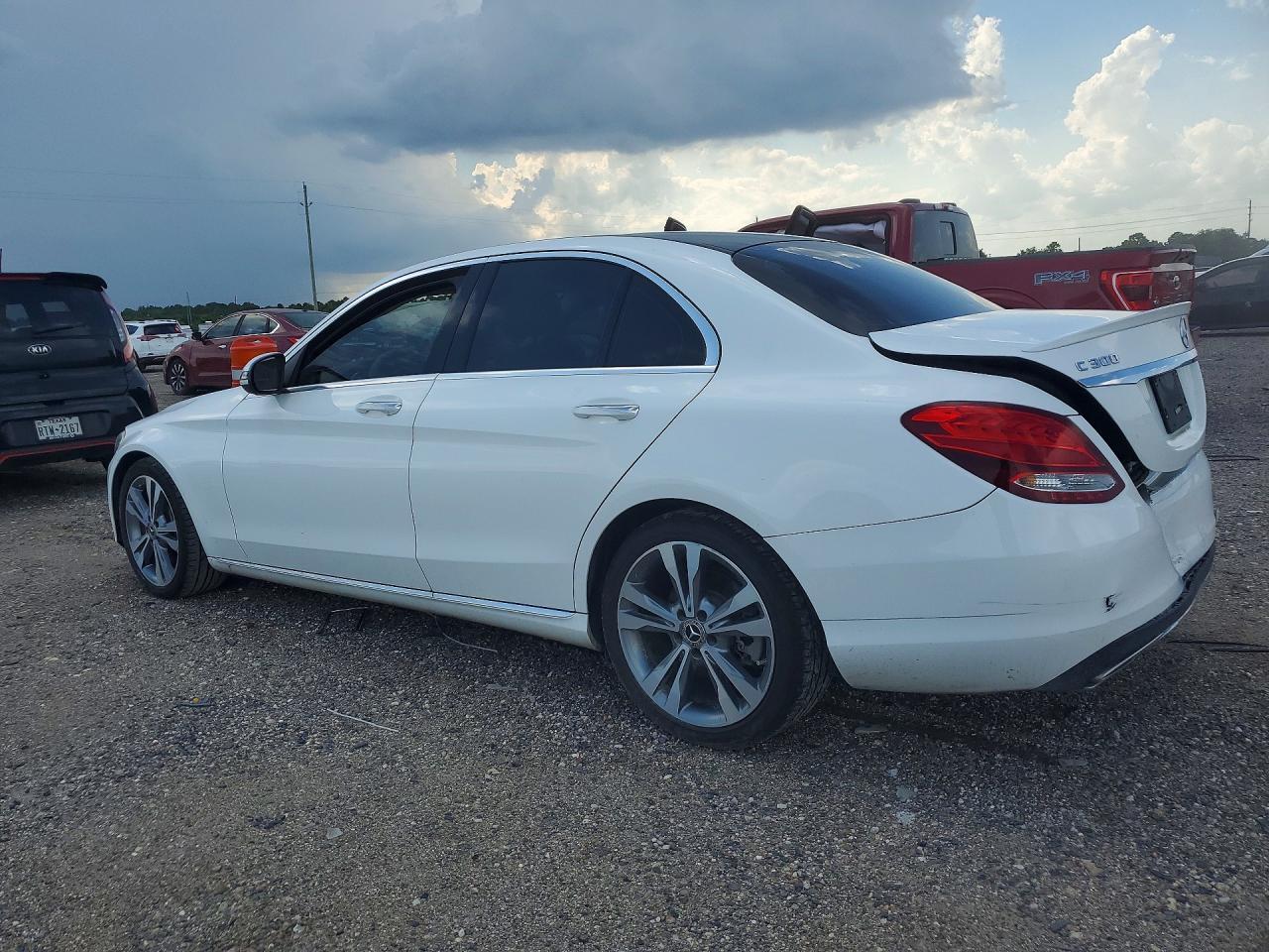 2018 Mercedes-Benz C 300 - Image 2