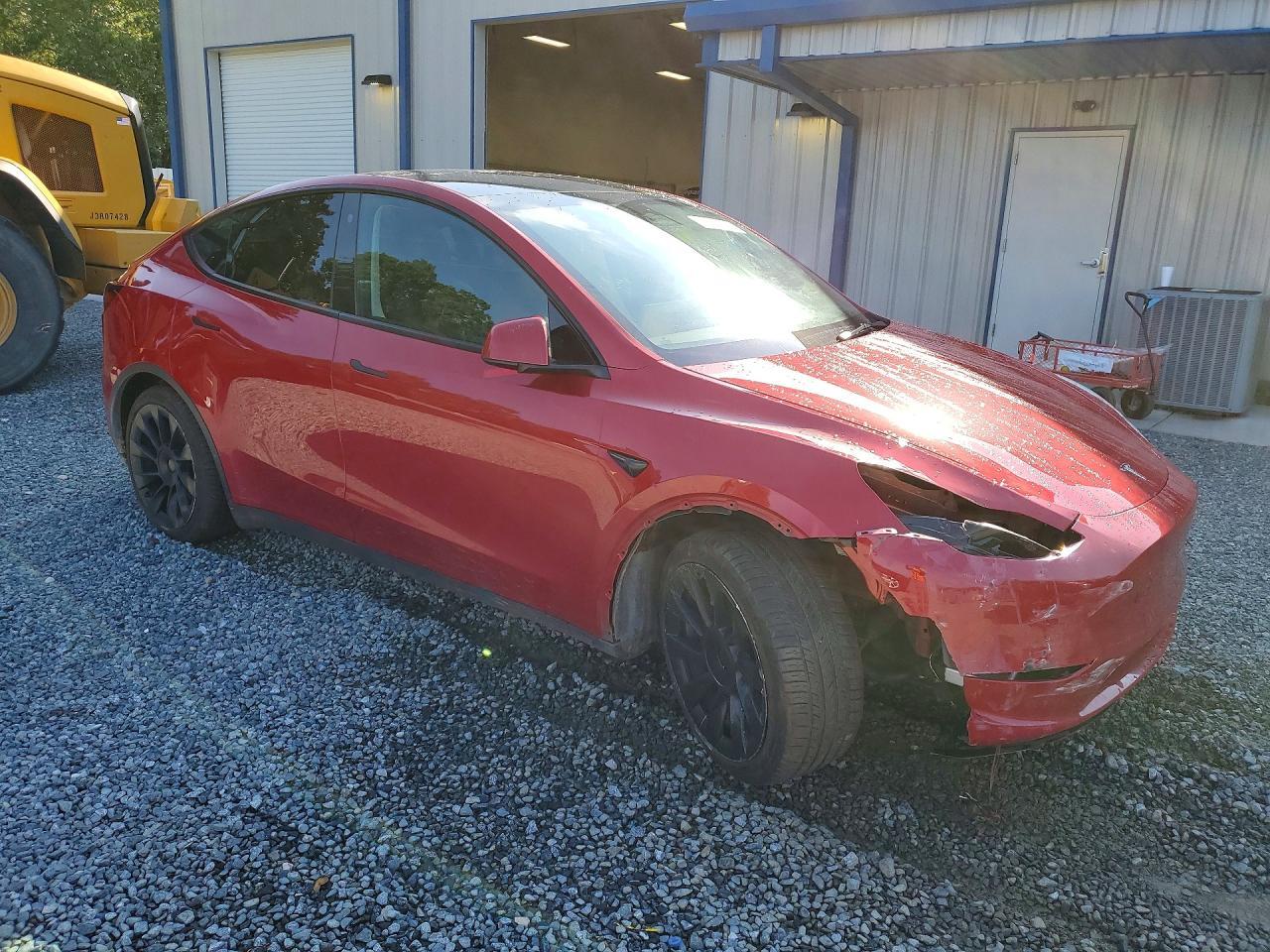 2023 Tesla Model Y - Фото 4