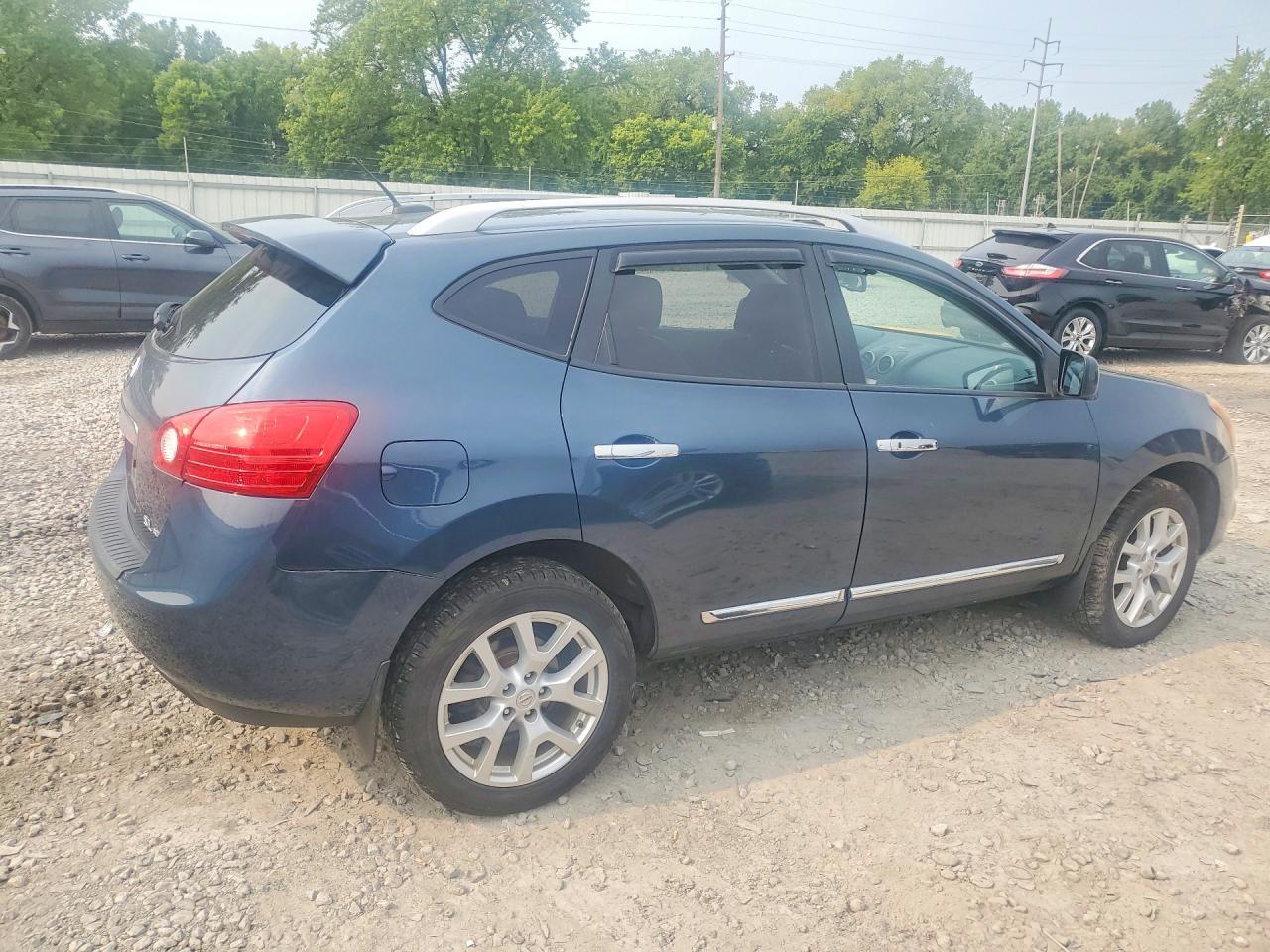2013 Nissan Rogue S - Фото 3