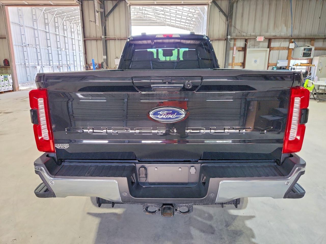2023 Ford F350 Super Duty - Фото 6