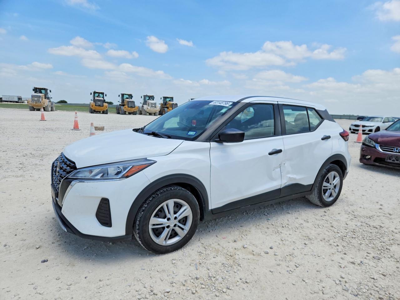2023 Nissan Kicks S