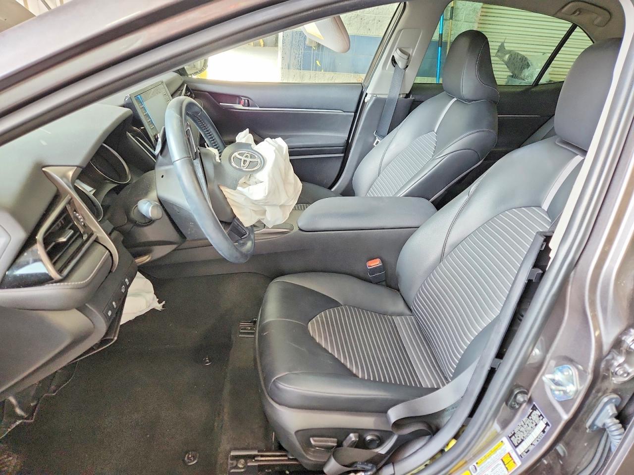 2021 Toyota Camry Se - Фото 7