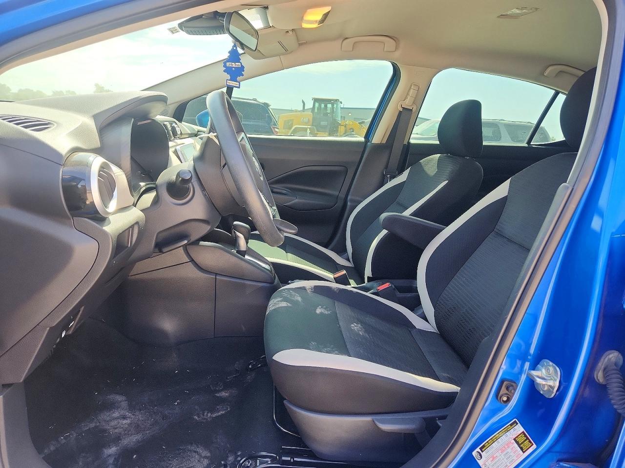 2020 Nissan Versa Sv - Image 7