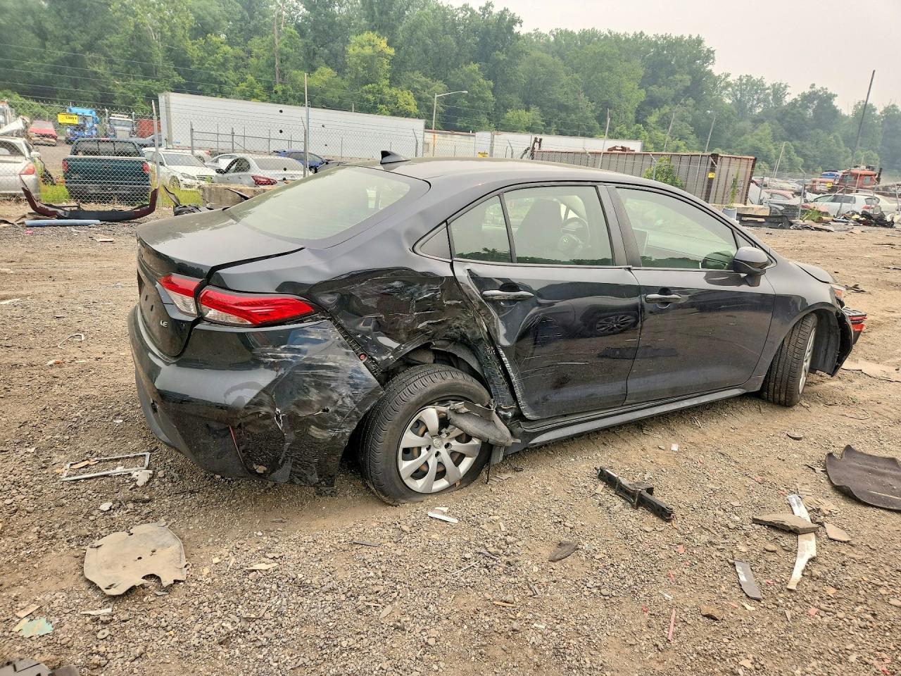 2021 Toyota Corolla Le - Фото 3