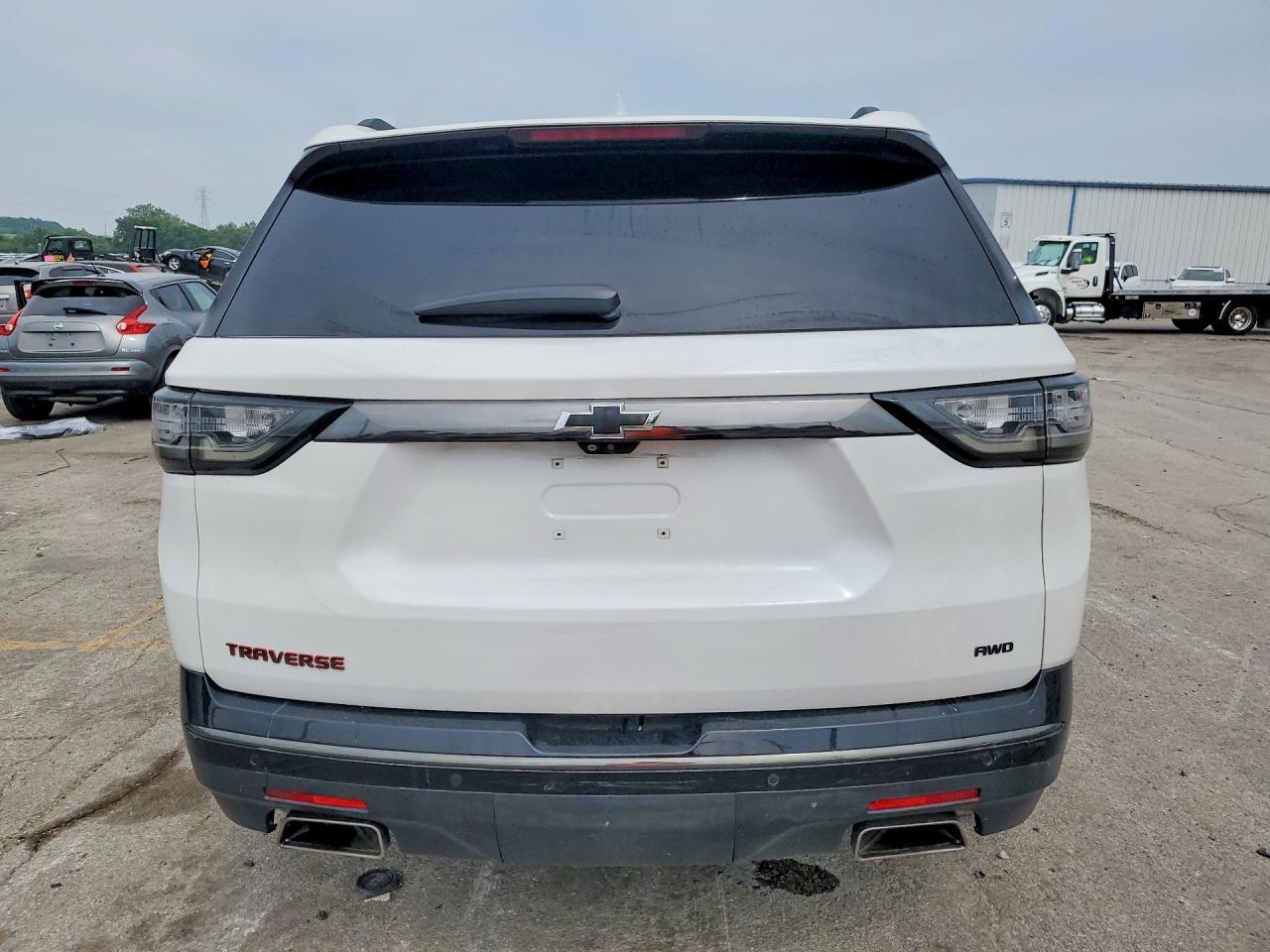 2021 Chevrolet Traverse Premier - Image 6