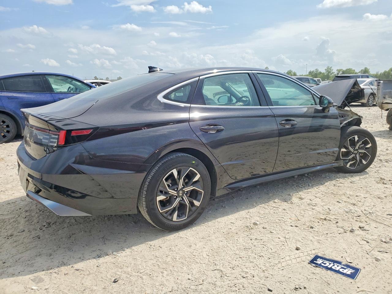 2025 Hyundai Sonata Sel - Image 3