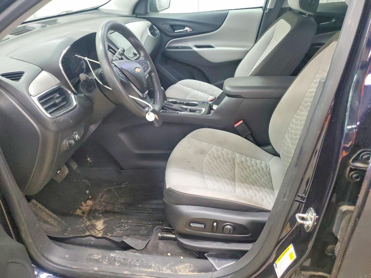 2020 Chevrolet Equinox Ls - Image 7