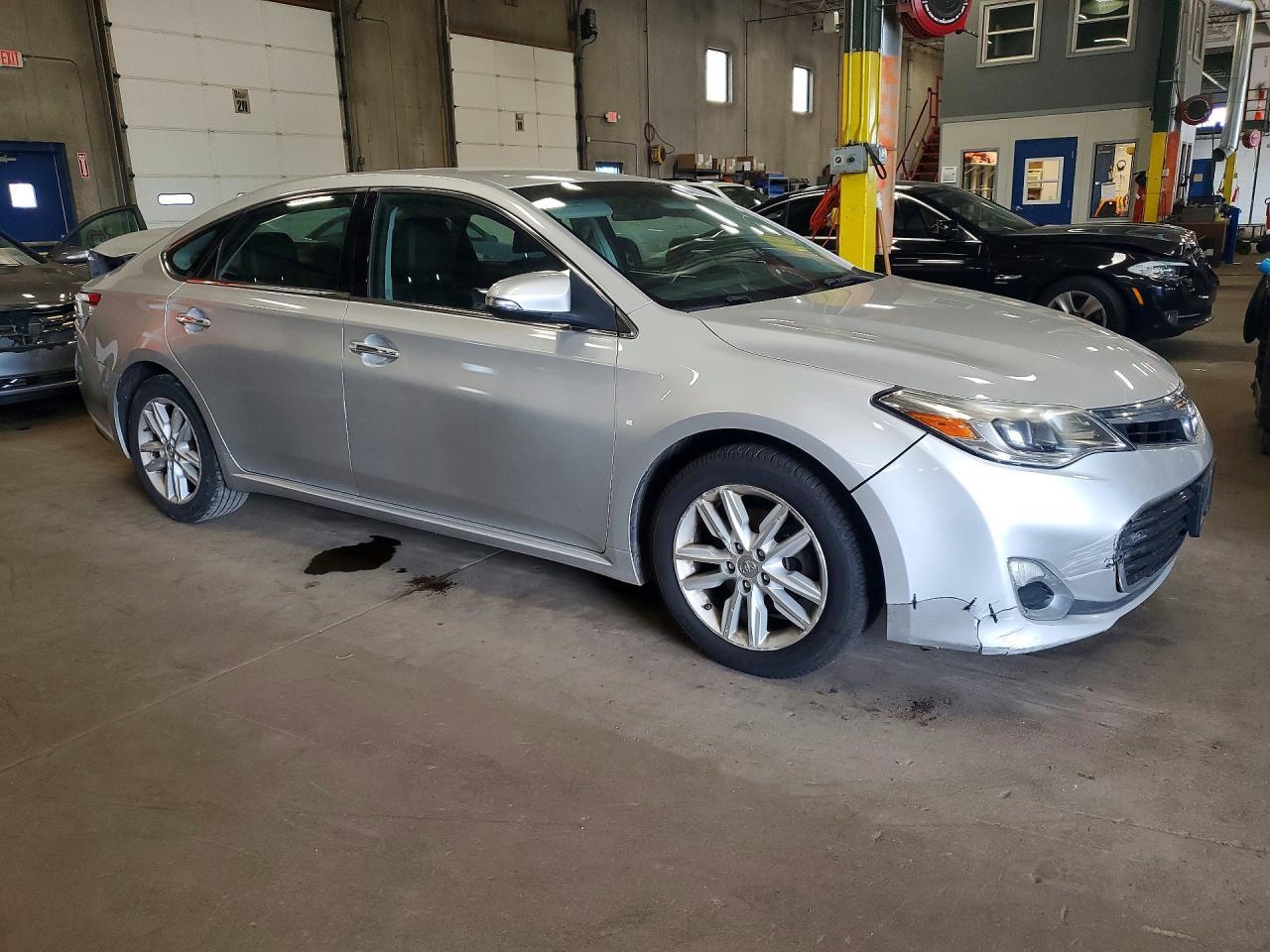 2013 Toyota Avalon Xle - Image 4