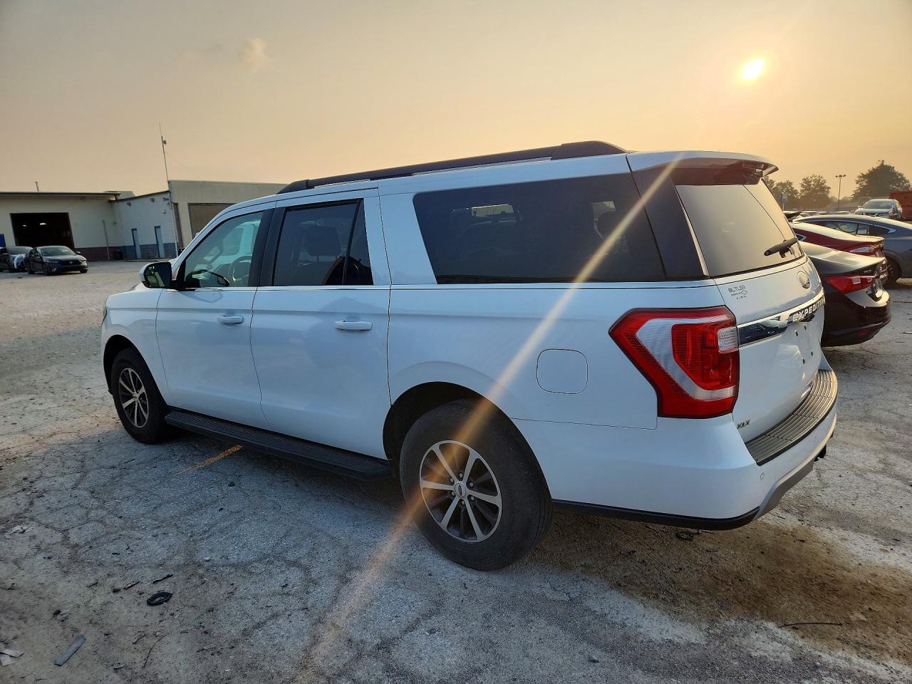 2019 Ford Expedition Max Xlt - Фото 2