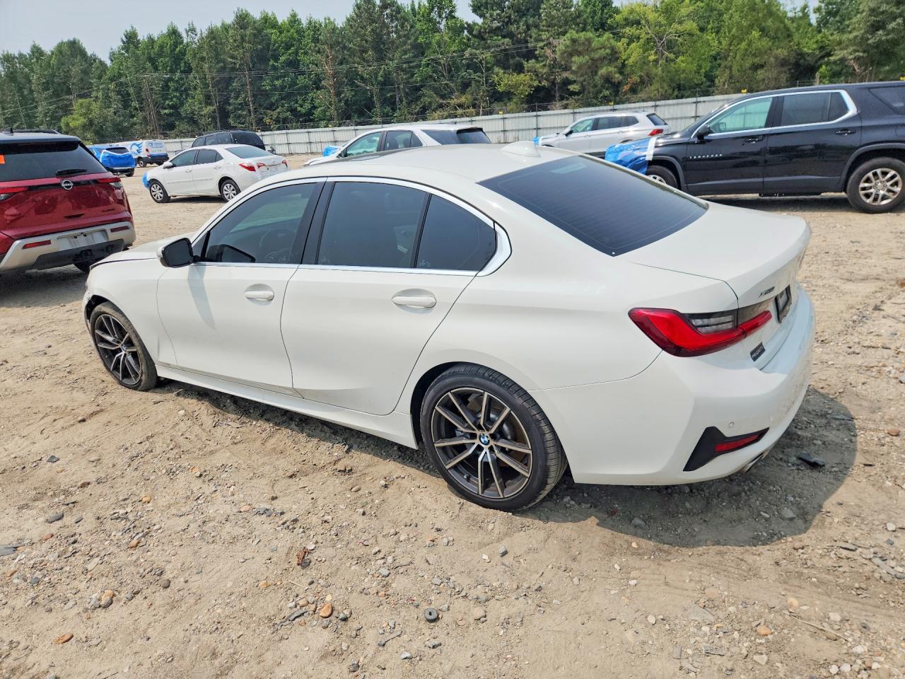 2019 BMW 330Xi - Image 2