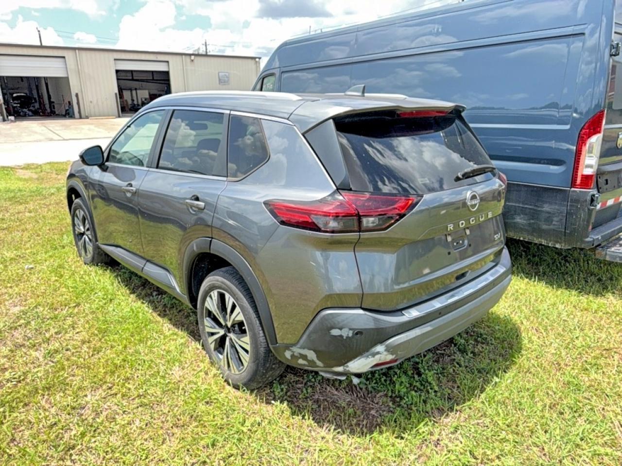 2022 Nissan Rogue Sv - Фото 3