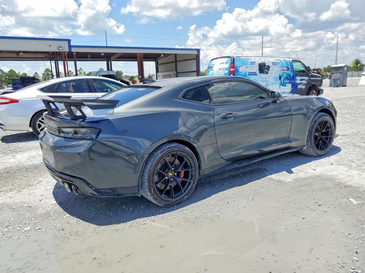 2017 Chevrolet Camaro Zl1 - Фото 3