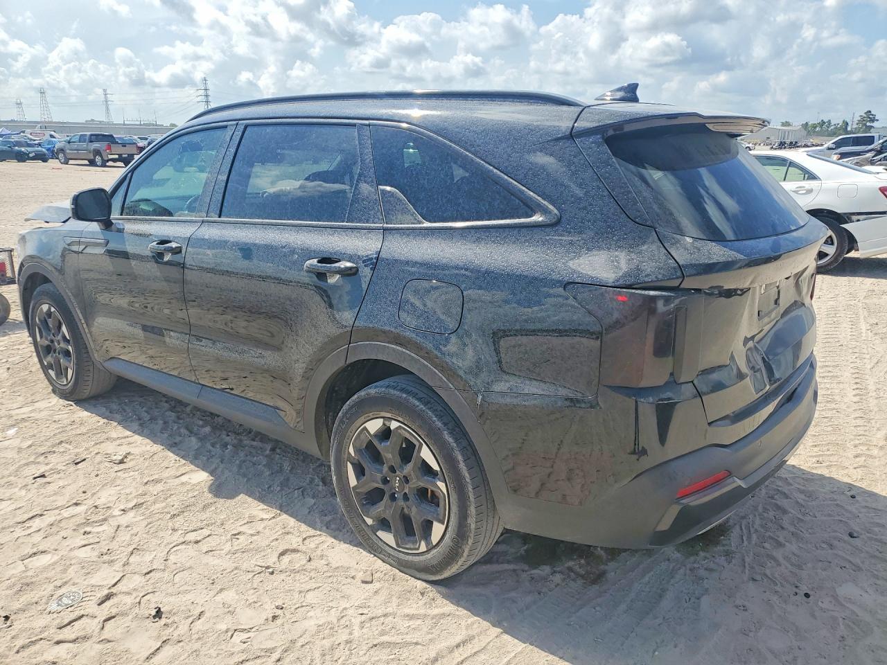 2025 Kia Sorento S - Фото 2