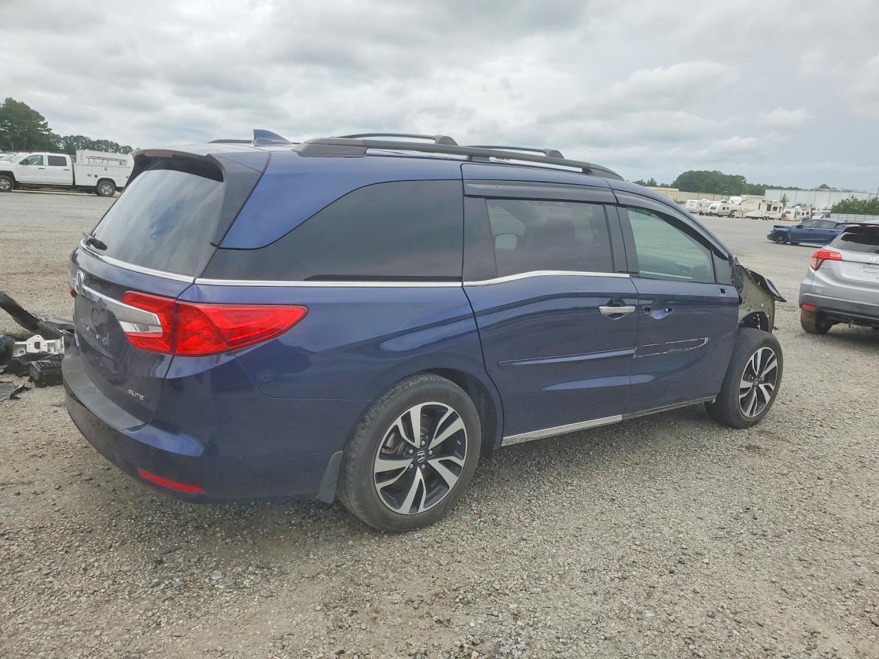 2020 Honda Odyssey Elite - Image 3
