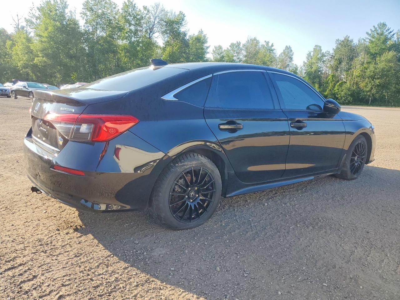 2022 Honda Civic Touring - Image 3