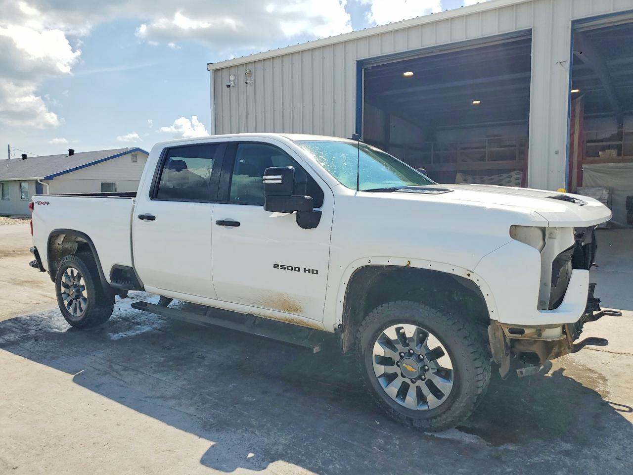 2023 Chevrolet Silverado K2500 Custom - Image 4