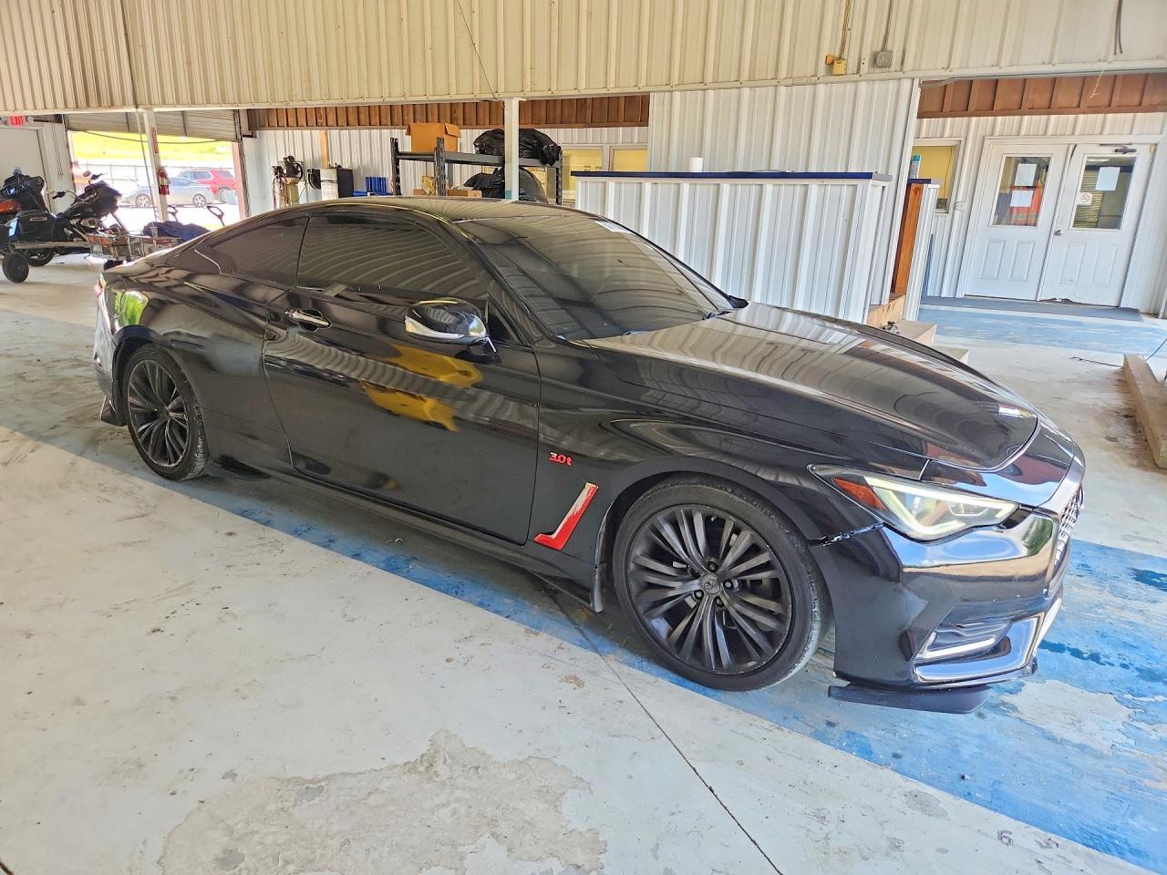 2018 Infiniti Q60 3.0T Luxe - Фото 4