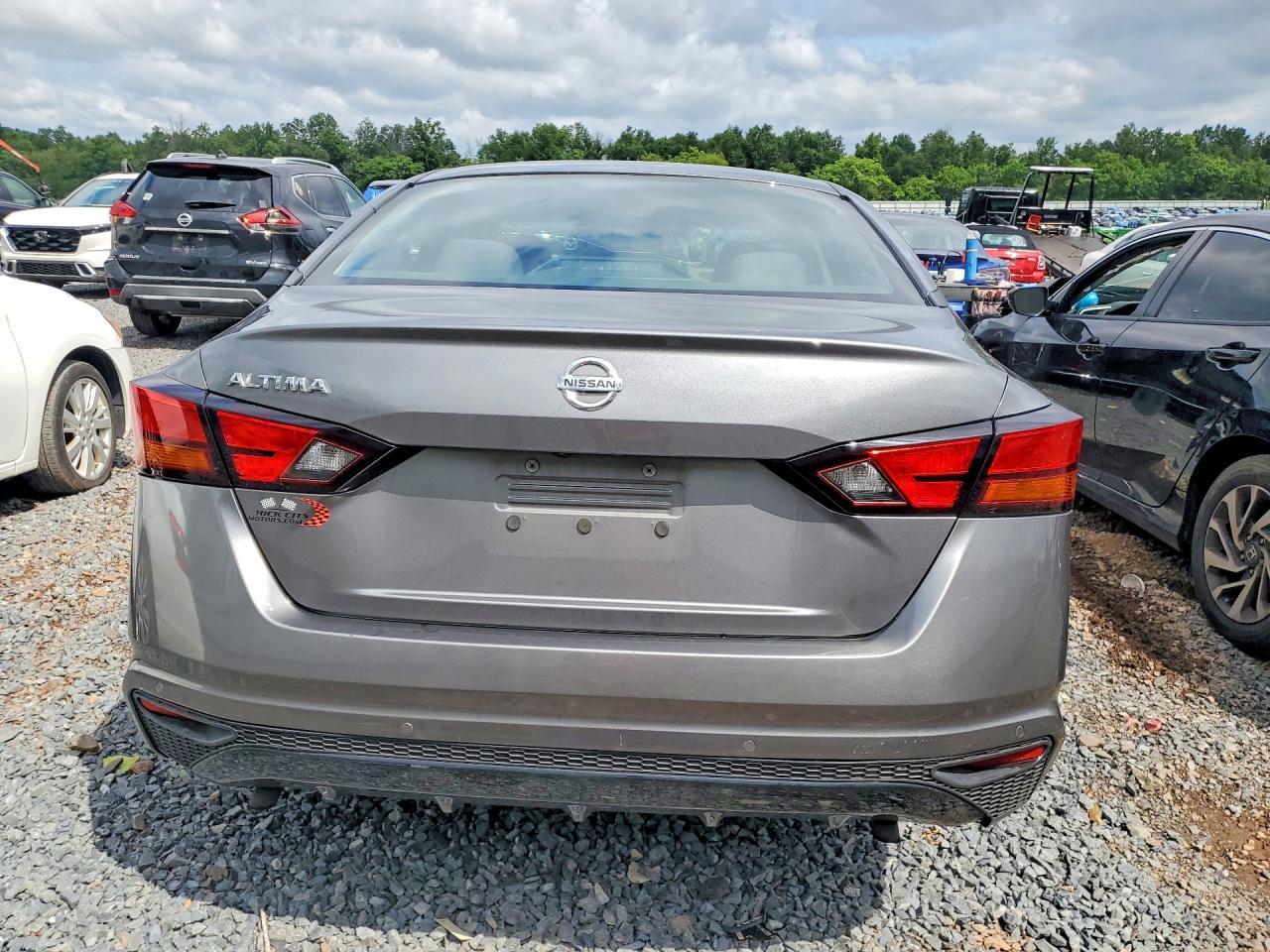 2021 Nissan Altima S - Фото 6
