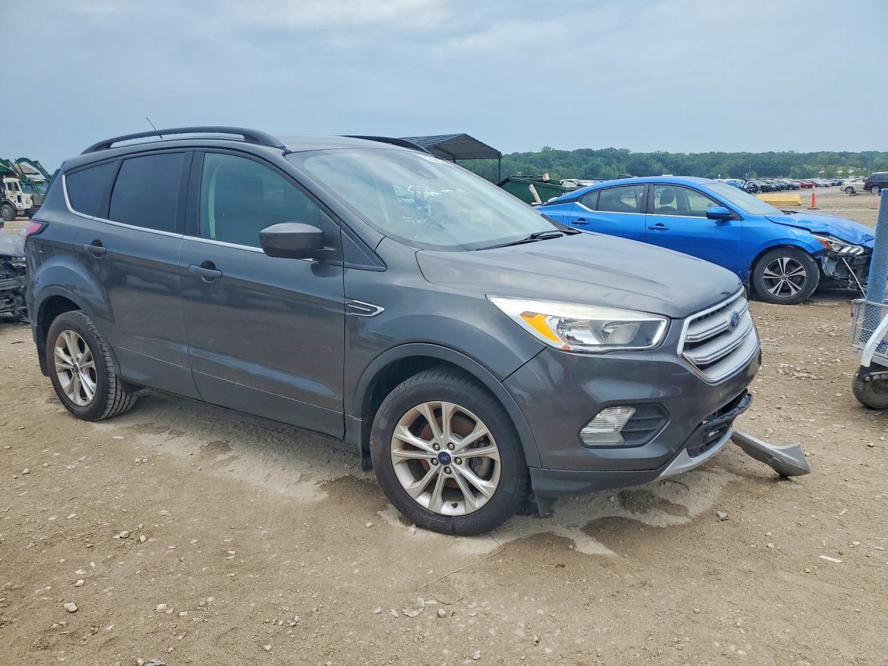 2018 Ford Escape Se - Фото 4