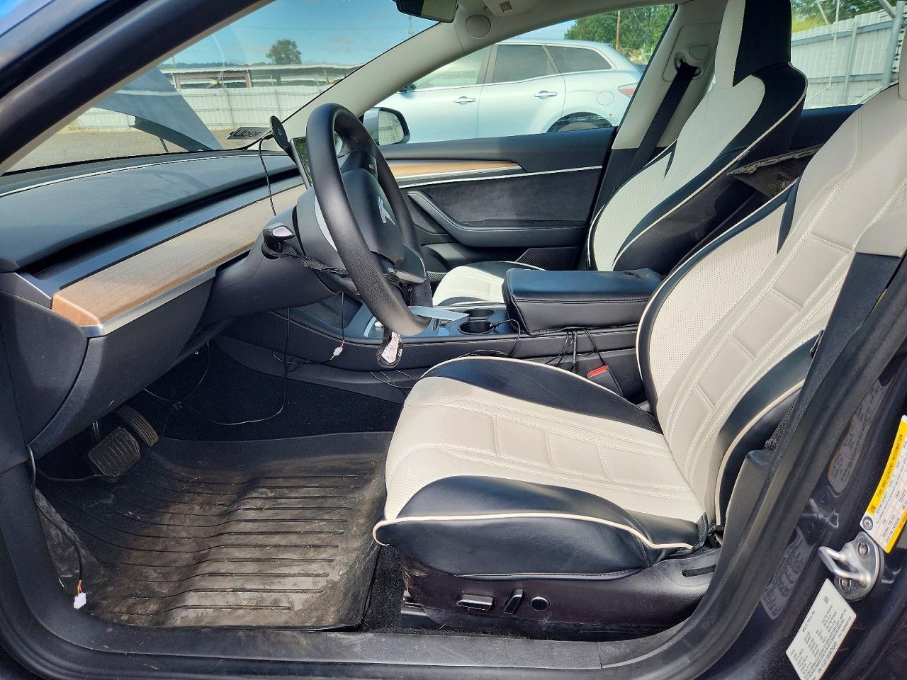 2022 Tesla Model 3 - Фото 7