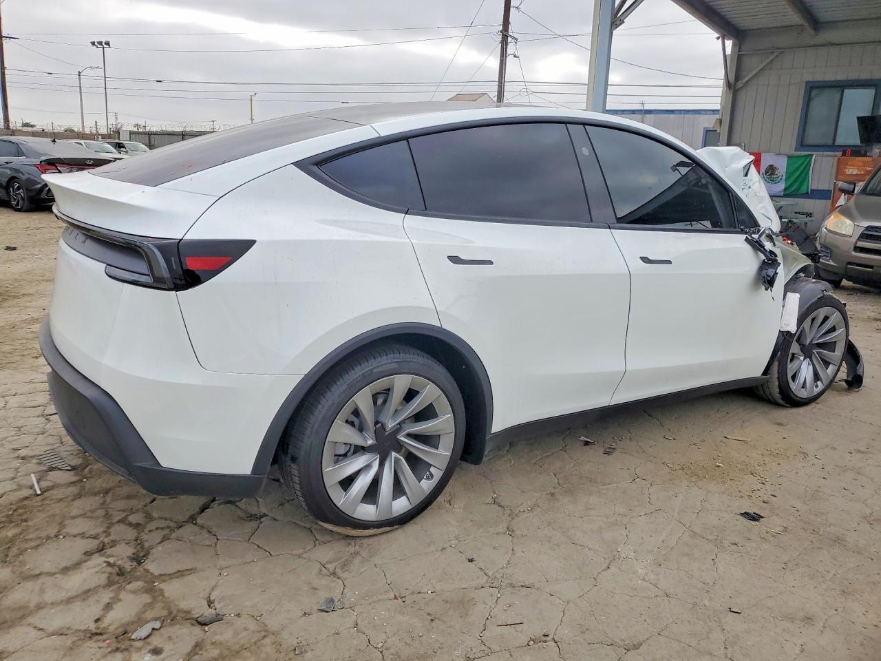 2026 Tesla Model Y - Image 3