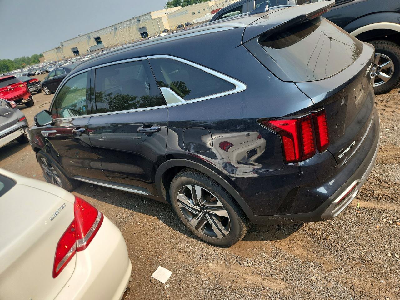 2023 Kia Sorento Ex - Фото 2