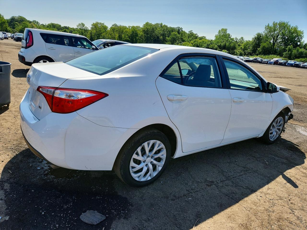 2016 Toyota Corolla Le - Фото 3