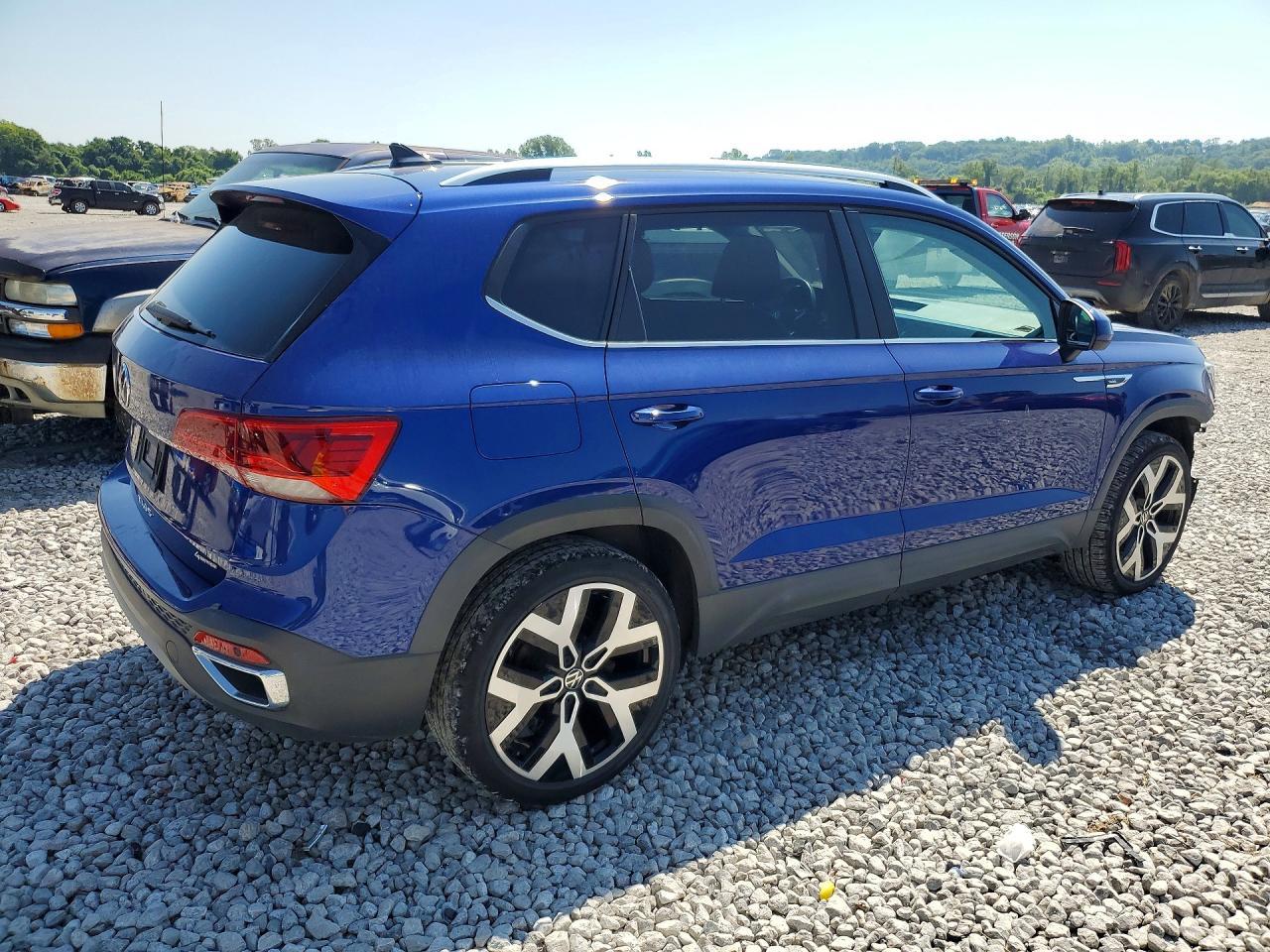 2022 Volkswagen Taos Sel - Image 3