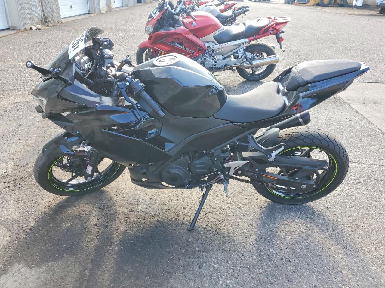 2021 Kawasaki Ex400 - Image 3