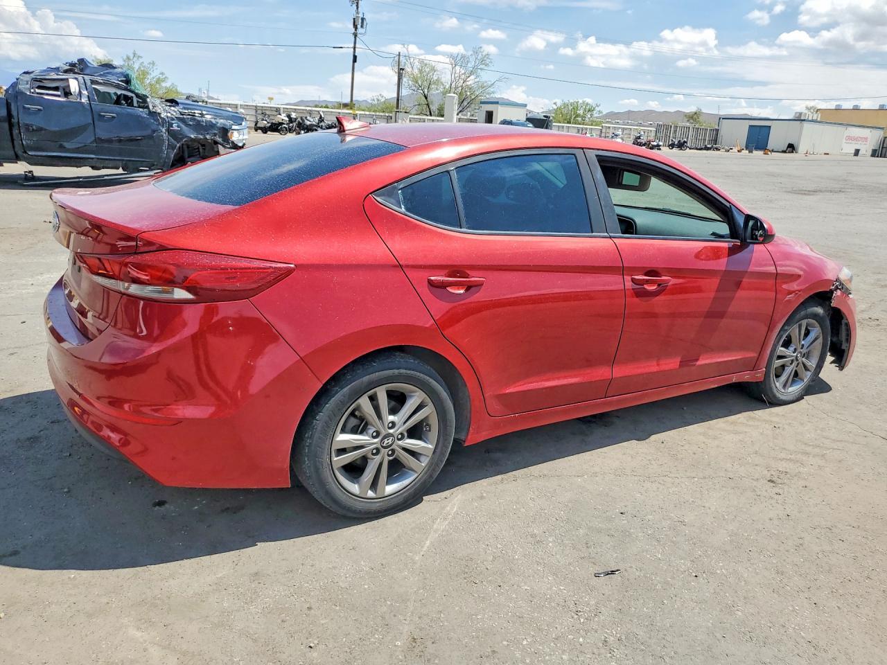 2018 Hyundai Elantra Value Edition - Фото 3