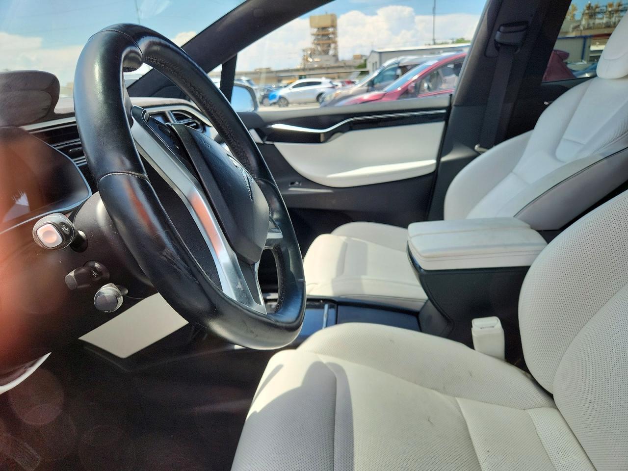 2016 Tesla Model X - Фото 7
