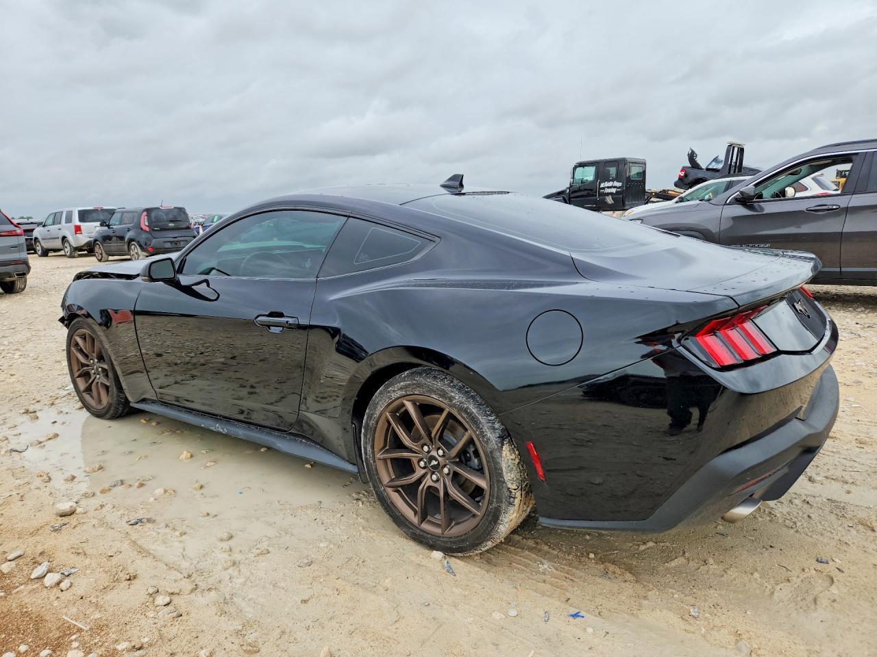 2024 Ford Mustang - Image 2