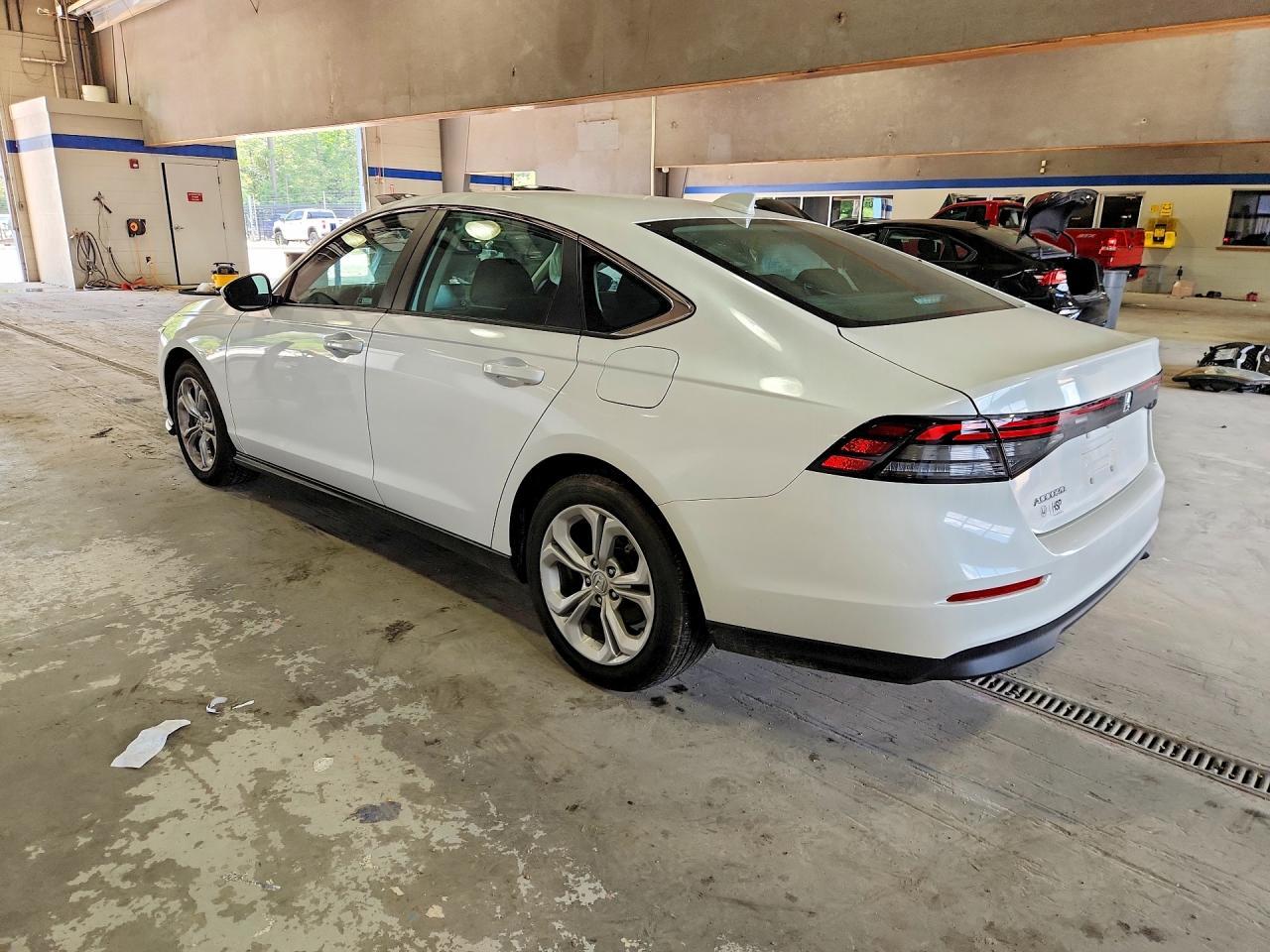 2025 Honda Accord Lx - Фото 2