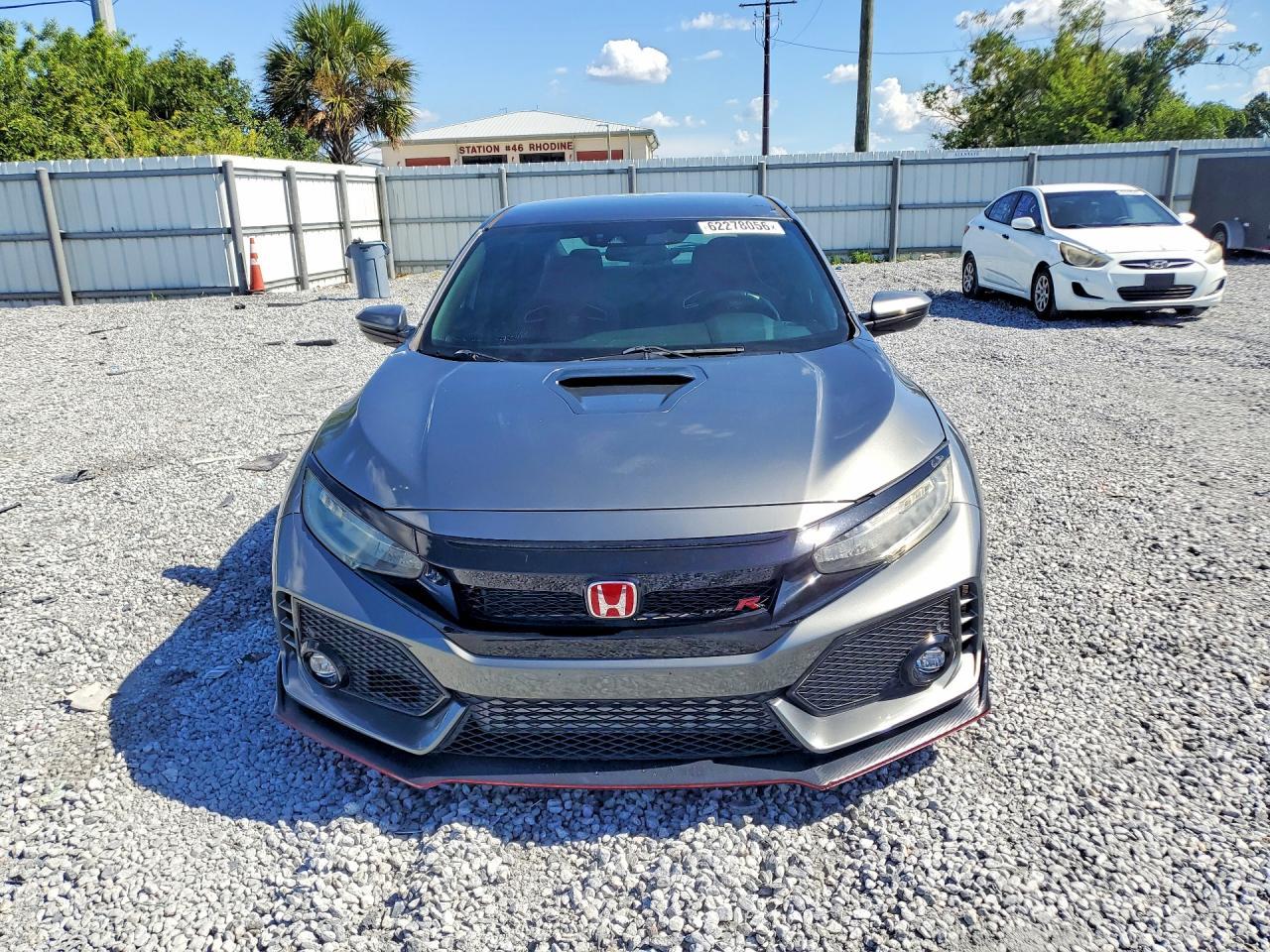 2019 Honda Civic Type-R Touring - Фото 5