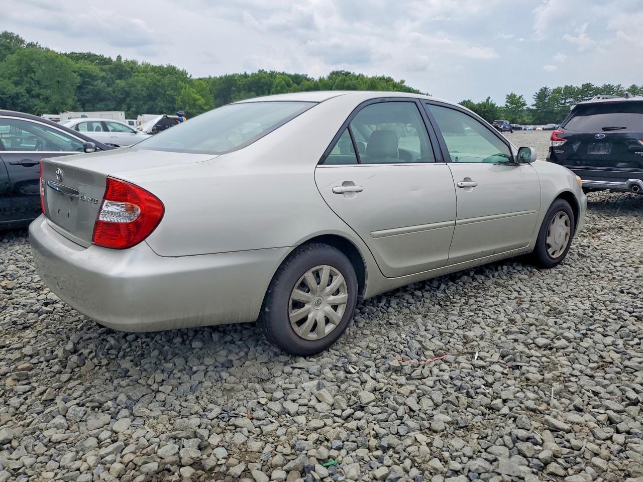 2002 Toyota Camry Le - Image 3